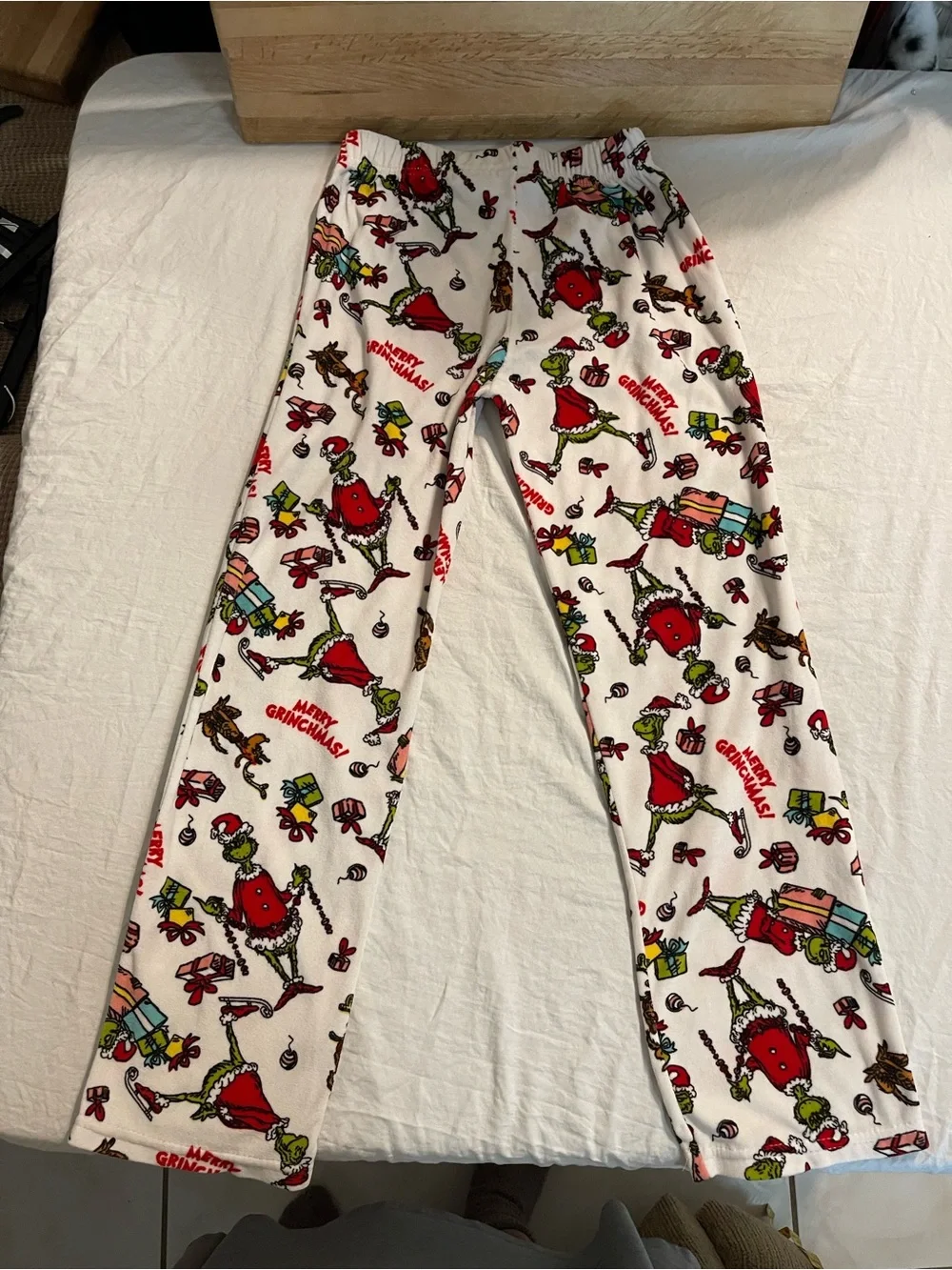 Kids White Grinch-Print Pajama Pants - Holiday Sleep Bottoms